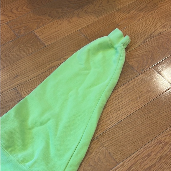 womens medium (fits like small) Bright Green Sweatshirt embroidered beach LBU - Picture 4 of 7